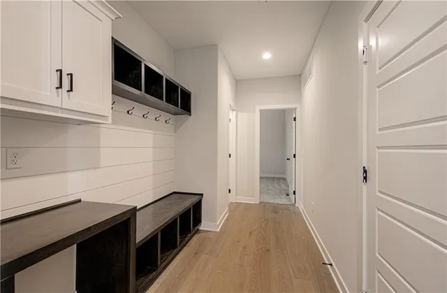 $669,900 | 4814 Northeast 105th Street, Kansas City, MO 64156