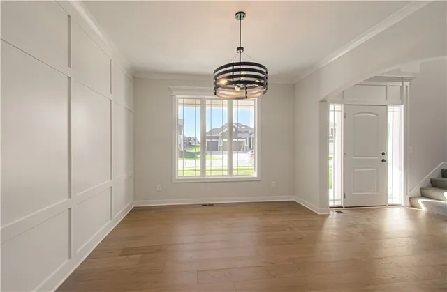 $669,900 | 4814 Northeast 105th Street, Kansas City, MO 64156