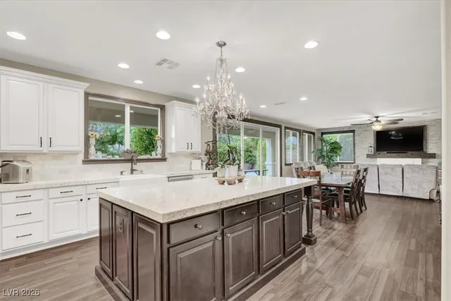 $4,300 | 12057 La Palmera Avenue, Las Vegas, NV 89138