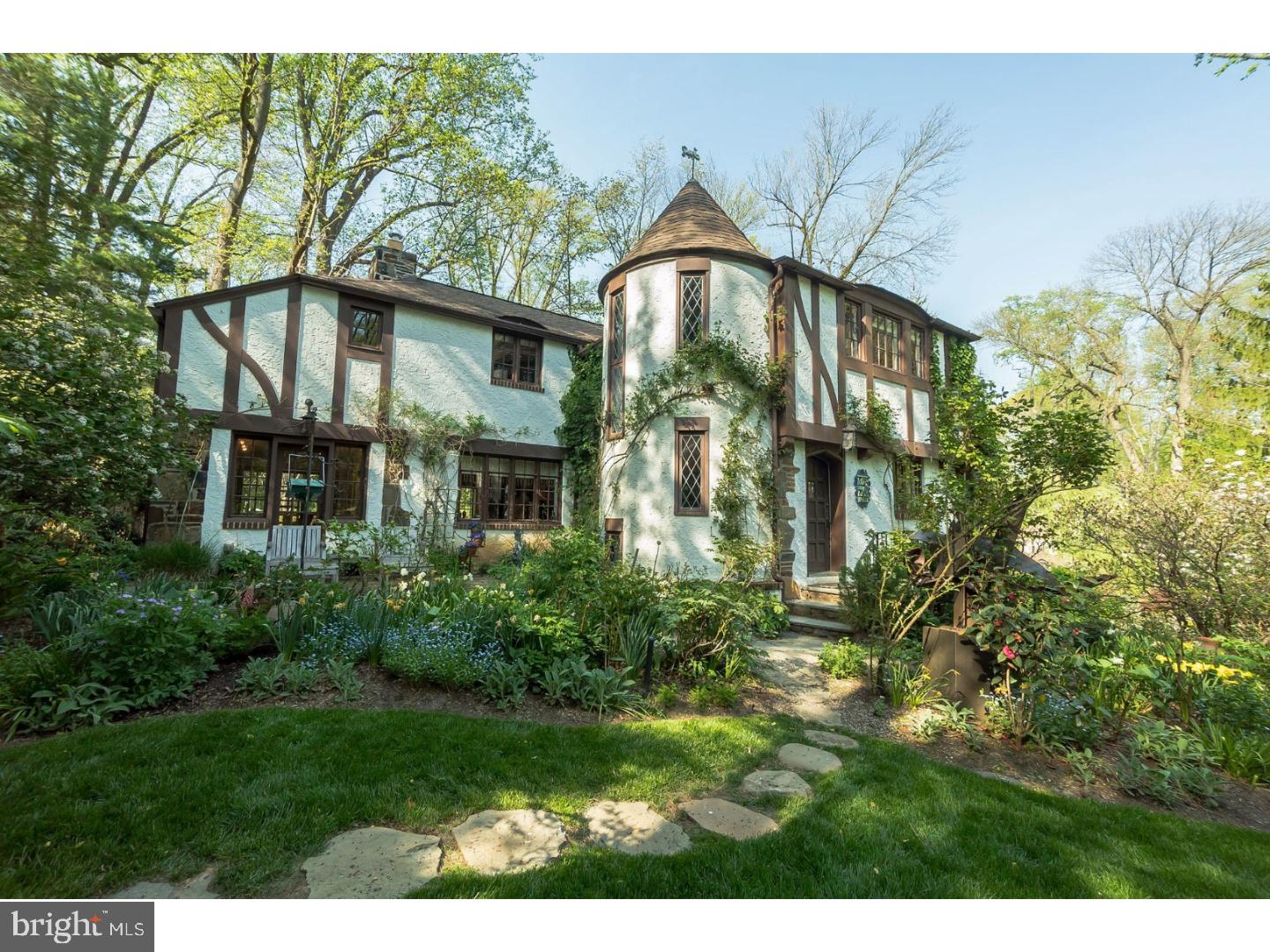 531 Broad Acres Road Penn Valley, PA 19072 - Photo 2 of 25