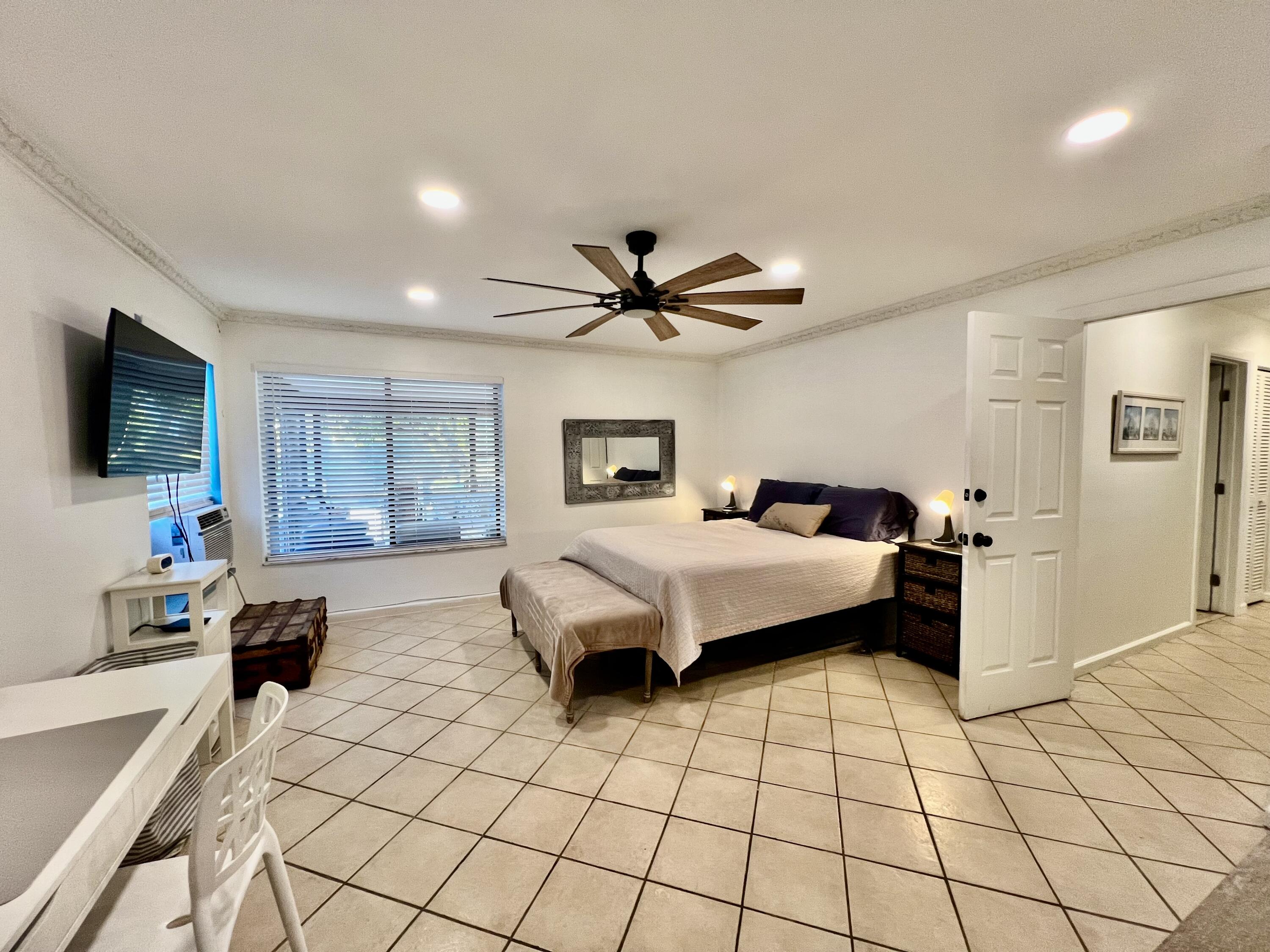 5570 Southwest 9th Court Margate, FL 33068 - Photo 21 of 59 IMG_7709 2