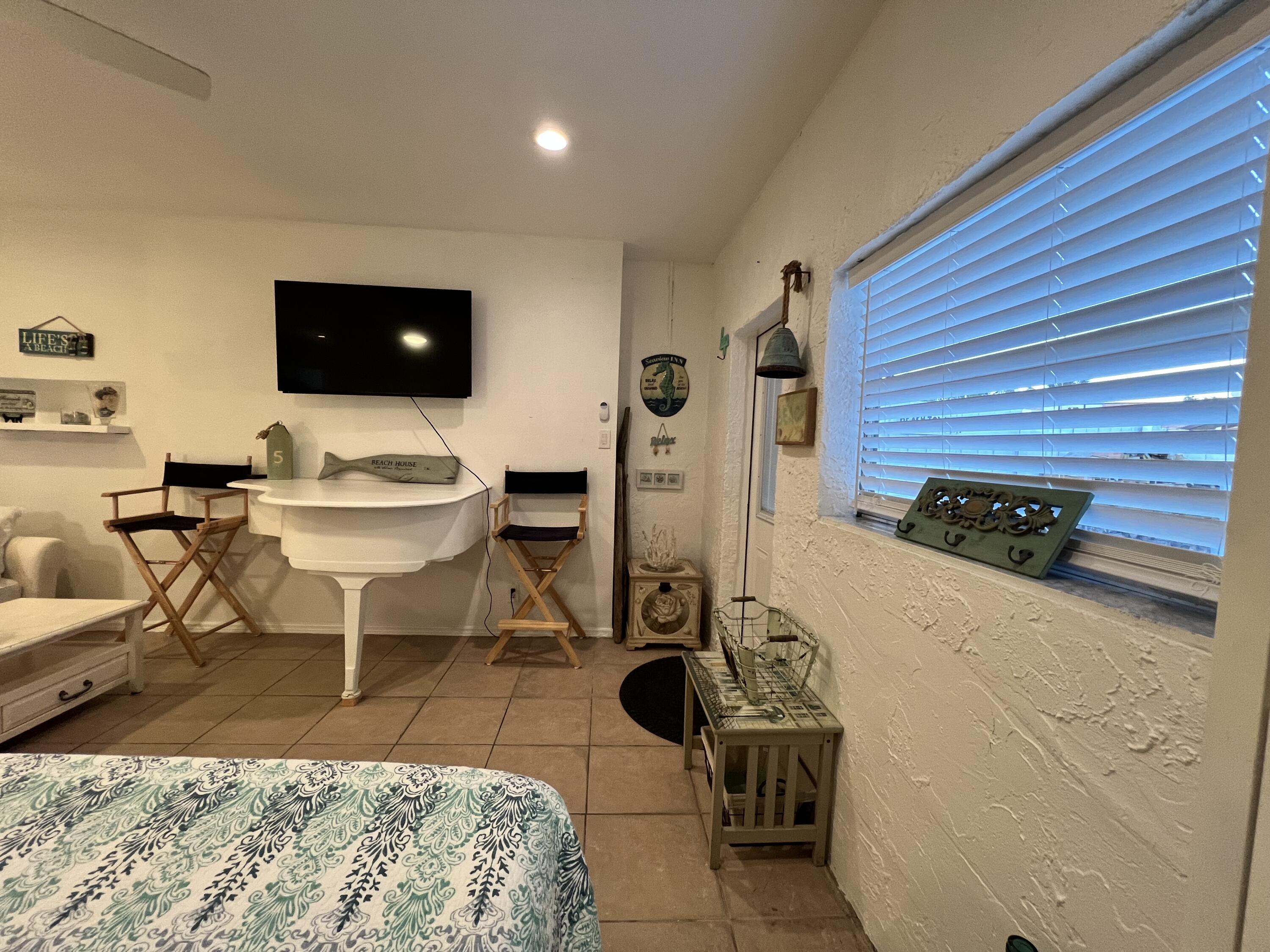 5570 Southwest 9th Court Margate, FL 33068 - Photo 33 of 59 IMG_4711