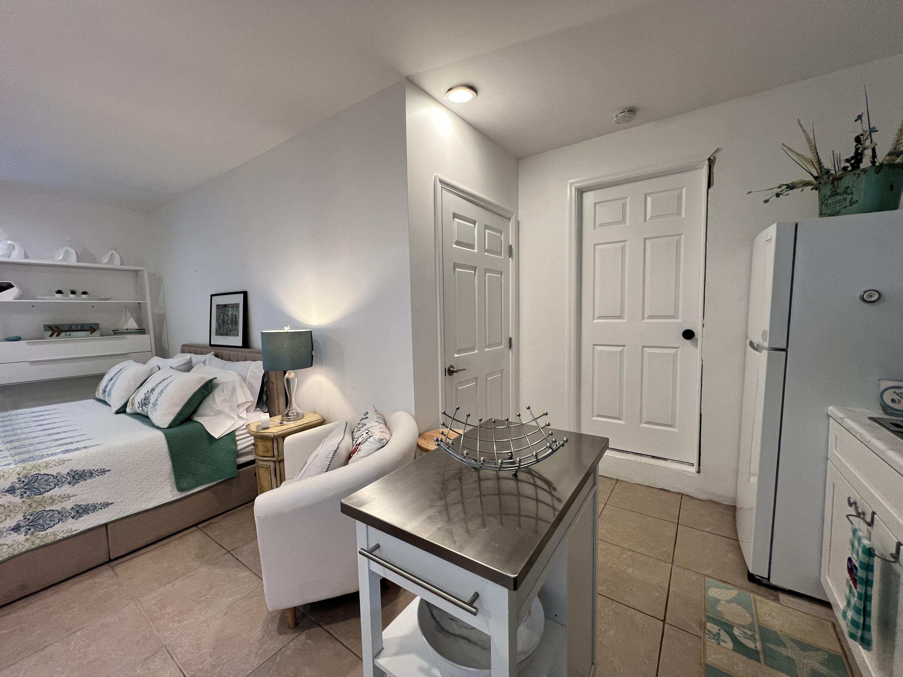 5570 Southwest 9th Court Margate, FL 33068 - Photo 34 of 59 IMG_4715