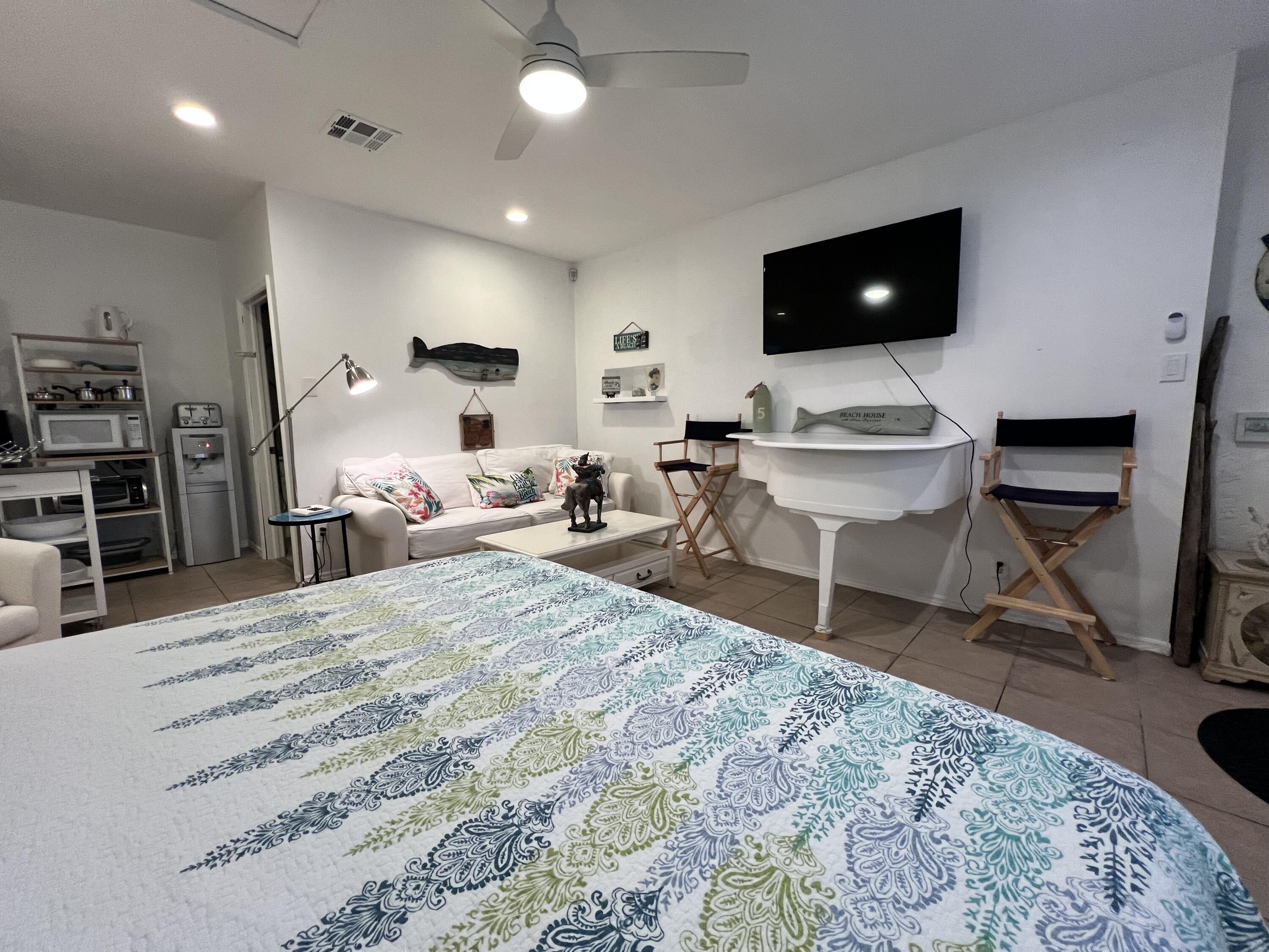 5570 Southwest 9th Court Margate, FL 33068 - Photo 35 of 59 IMG_4710