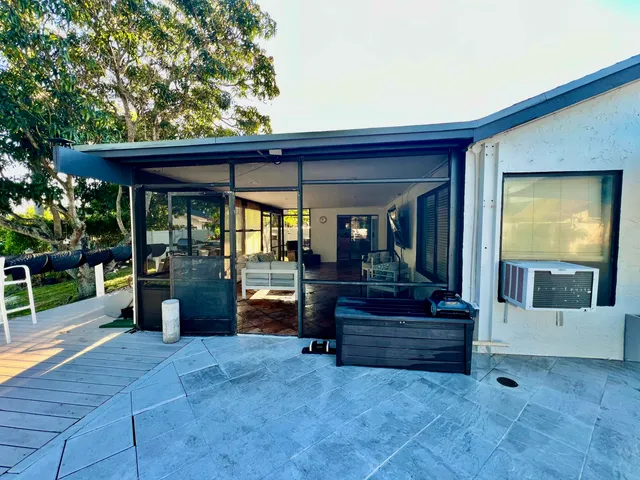 $740,000 | 5570 Southwest 9th Court, Margate, FL 33068