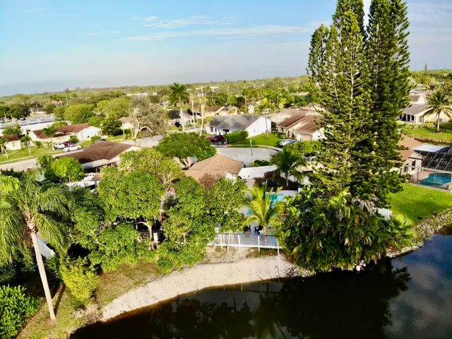 $740,000 | 5570 Southwest 9th Court, Margate, FL 33068