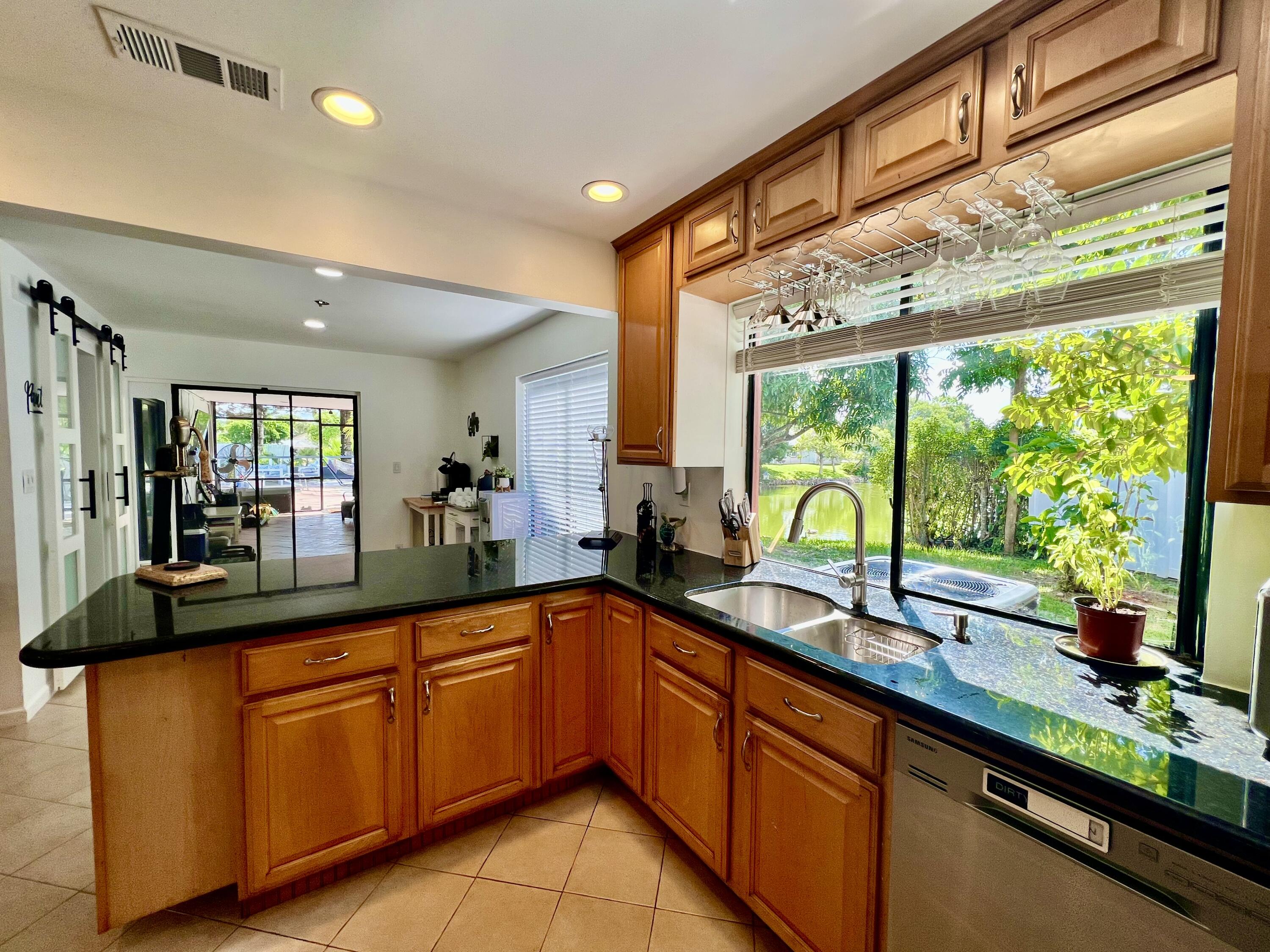 5570 Southwest 9th Court Margate, FL 33068 - Photo 9 of 59 IMG_6782