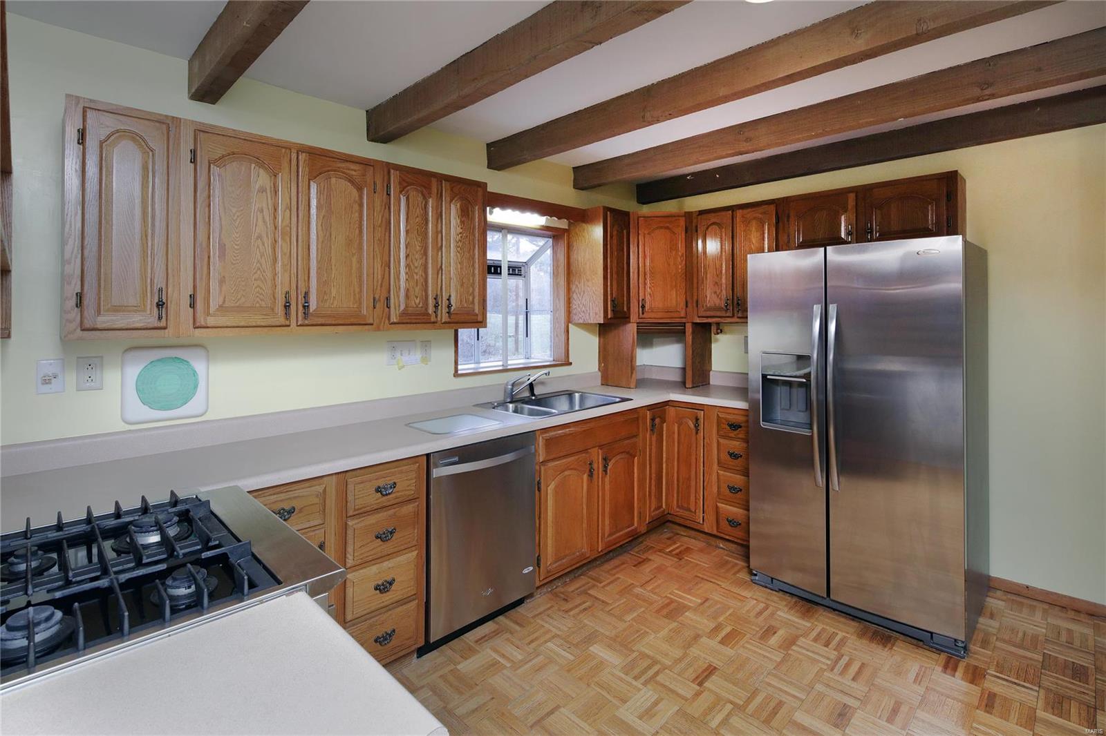 323 South Spoede Road Creve Coeur, MO 63141 - Photo 12 of 20 Gallery Image 12
