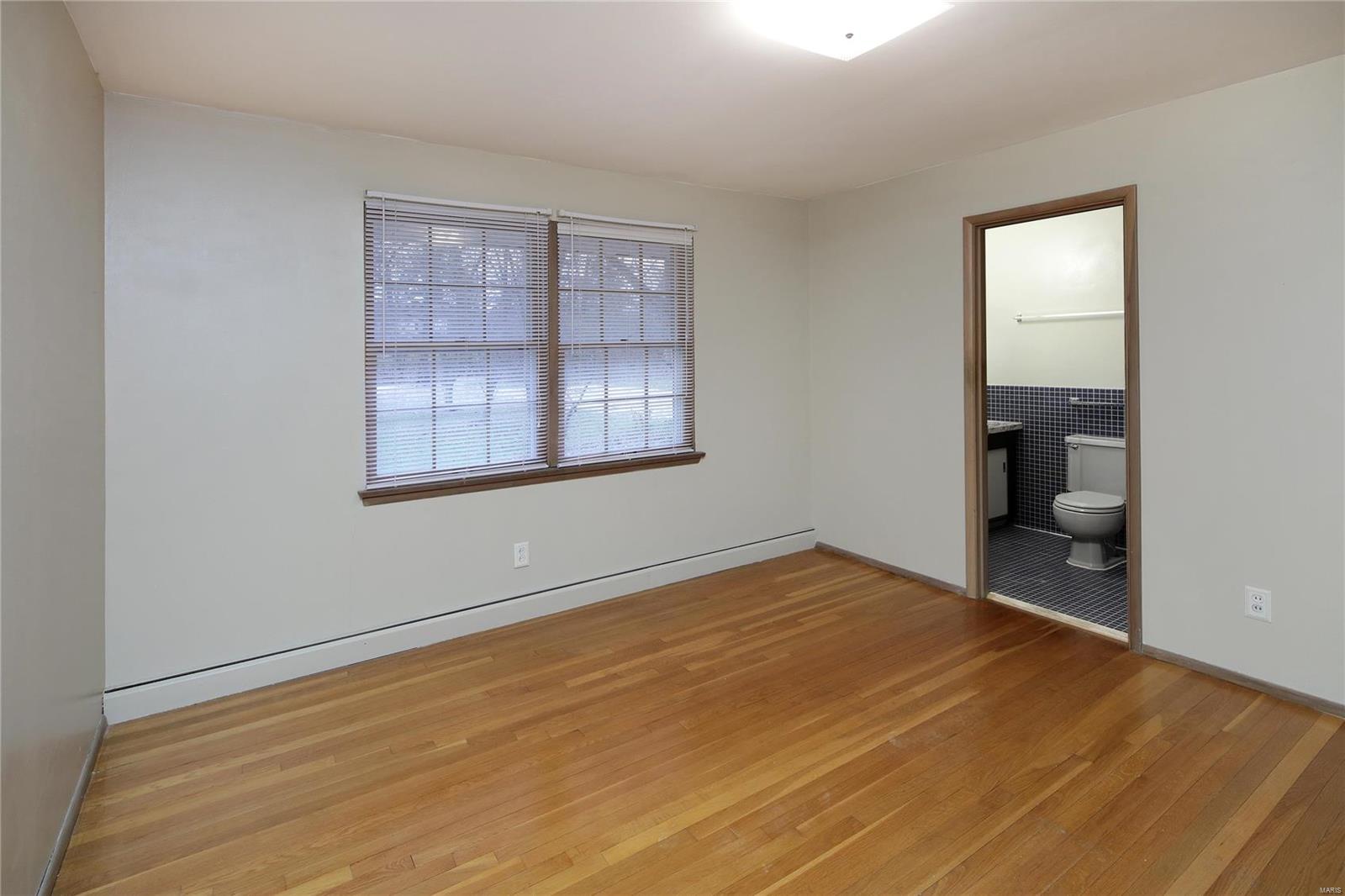 323 South Spoede Road Creve Coeur, MO 63141 - Photo 14 of 20 Gallery Image 14