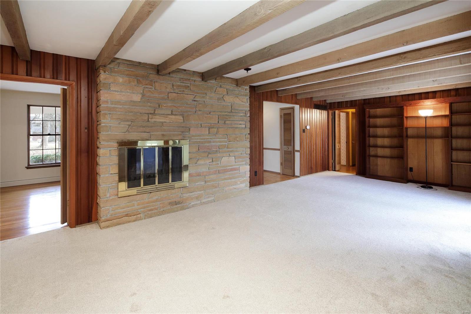323 South Spoede Road Creve Coeur, MO 63141 - Photo 8 of 20 Gallery Image 8