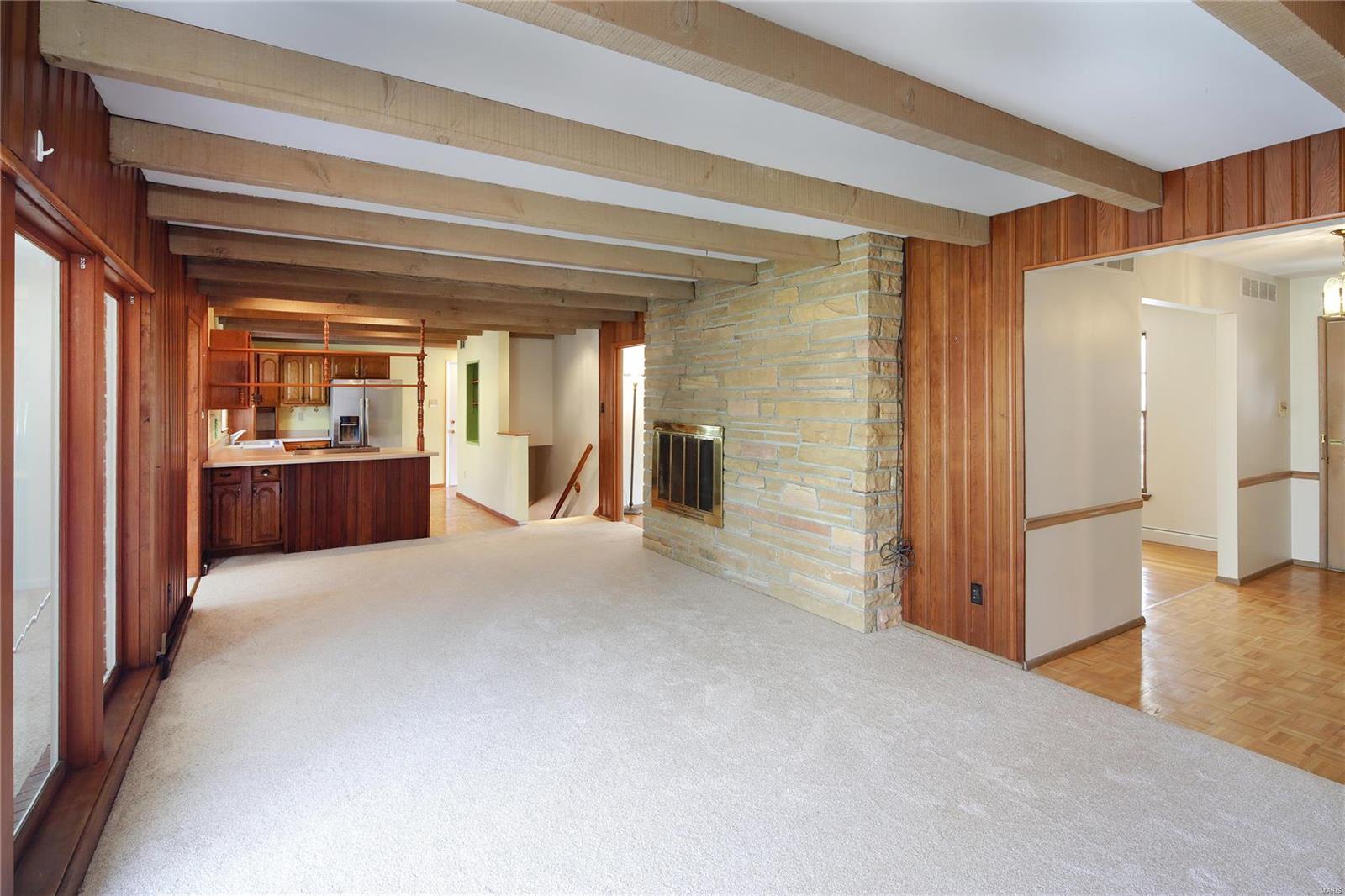 323 South Spoede Road Creve Coeur, MO 63141 - Photo 10 of 20 Gallery Image 10