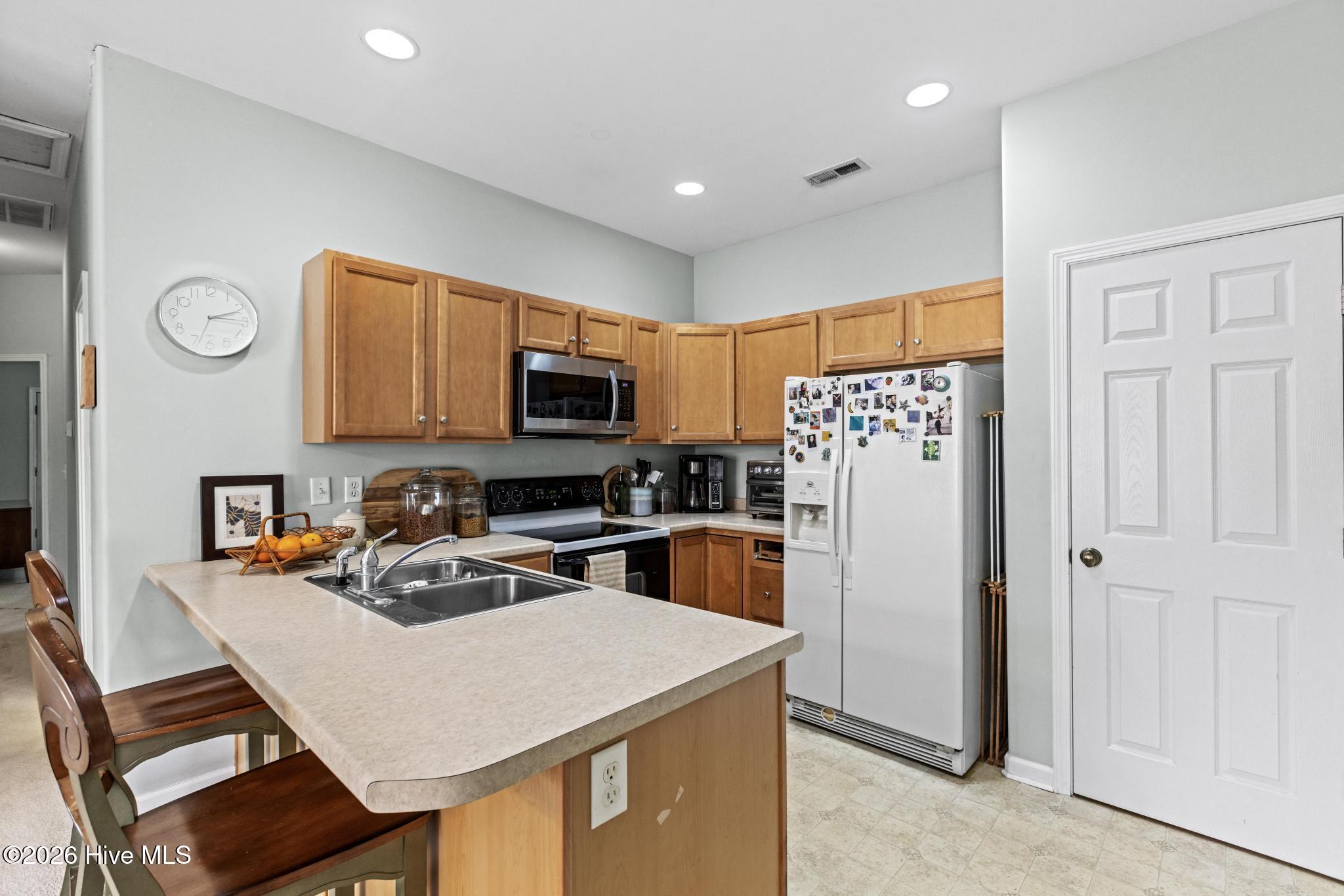 215-217 Lloyd Street Holly Ridge, NC 28445 - Photo 7 of 46 425A6974