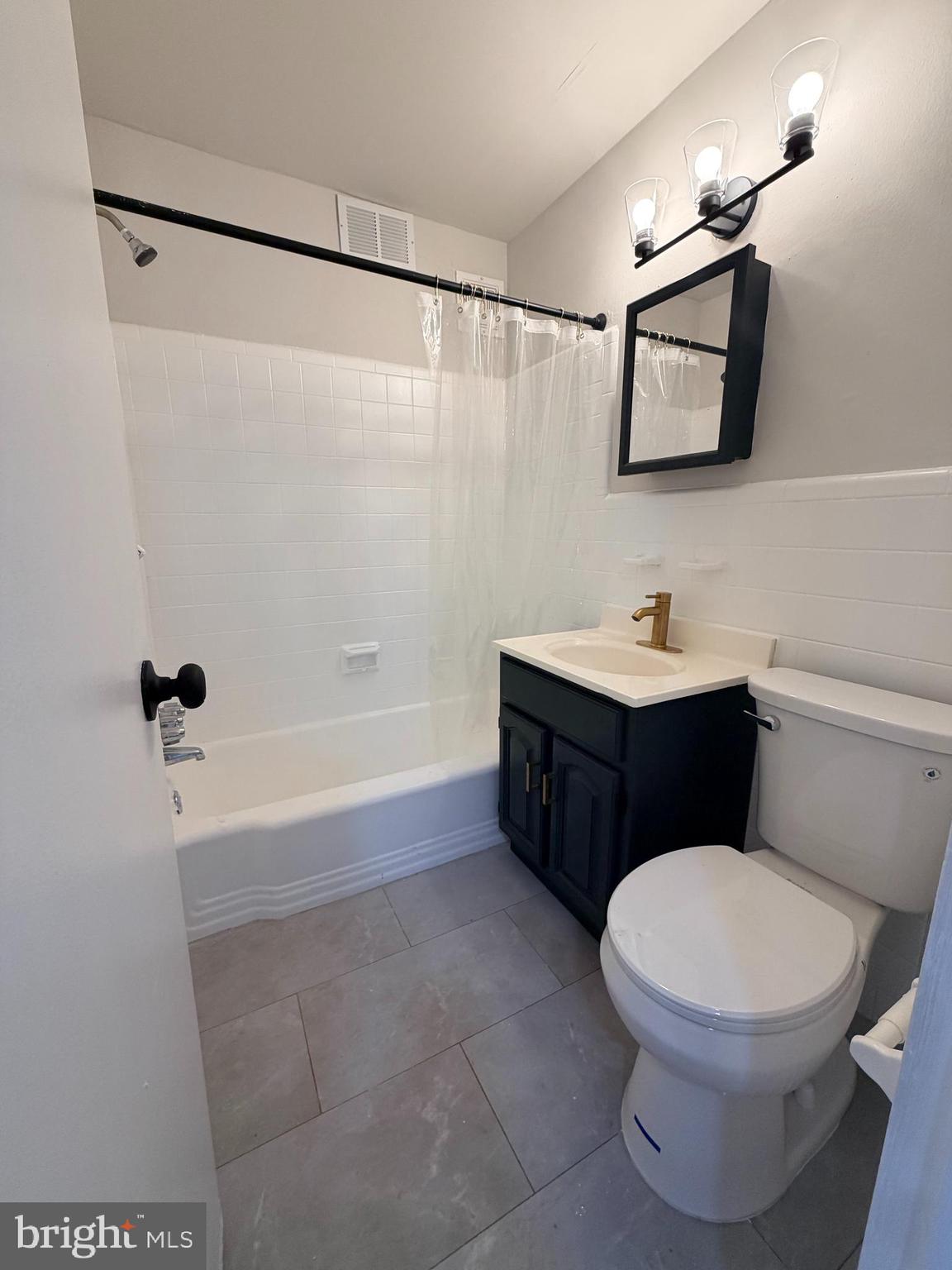 714 Rhawn Street, Unit 8 Philadelphia, PA 19111 - Photo 3 of 3