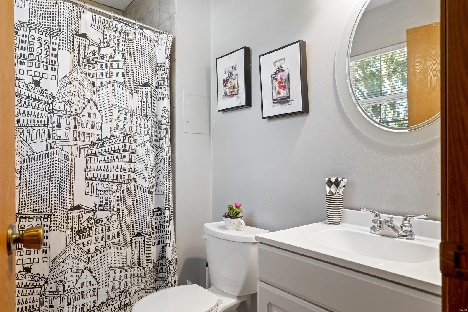 4711 Storeyland Drive Alton, IL 62002 - Photo 17 of 38