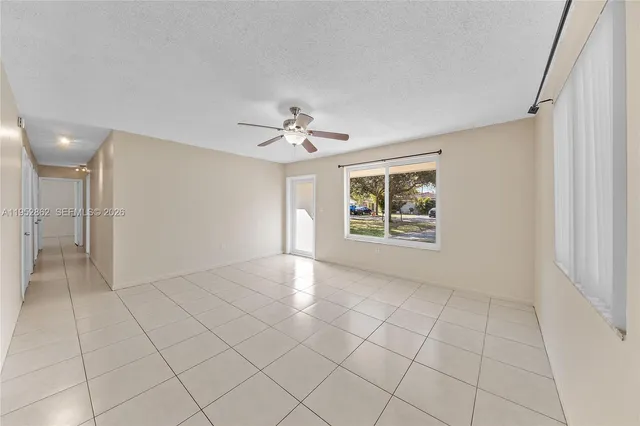 $3,445 | 10525 Southwest 77th Court, Unit 10525, Pinecrest, FL 33156