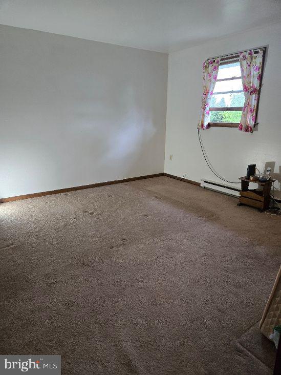 265 Maytown Road Elizabethtown, PA 17022 - Photo 8 of 33 a room with a window