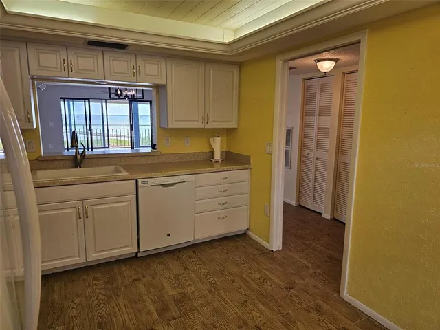 $2,495 | 6430 Sun Eagle Lane, Unit 103, Bradenton, FL 34210