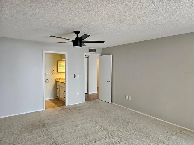 $2,495 | 6430 Sun Eagle Lane, Unit 103, Bradenton, FL 34210