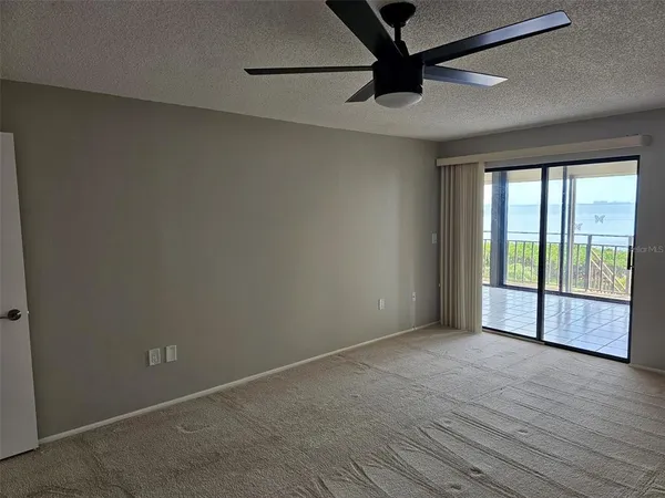 $2,200 | 6430 Sun Eagle Lane, Unit 103, Bradenton, FL 34210