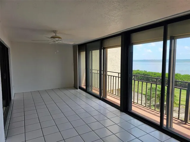 $2,495 | 6430 Sun Eagle Lane, Unit 103, Bradenton, FL 34210