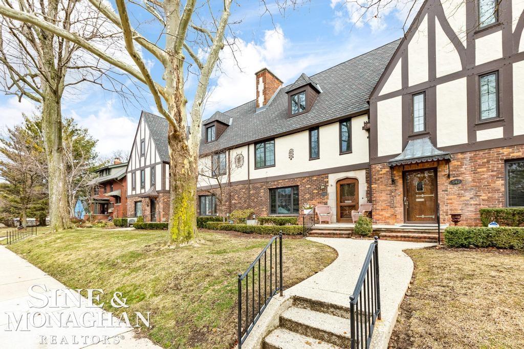 544 Cadieux Road Grosse Pointe, MI 48230 - Photo 36 of 42 50103765-35.JPG