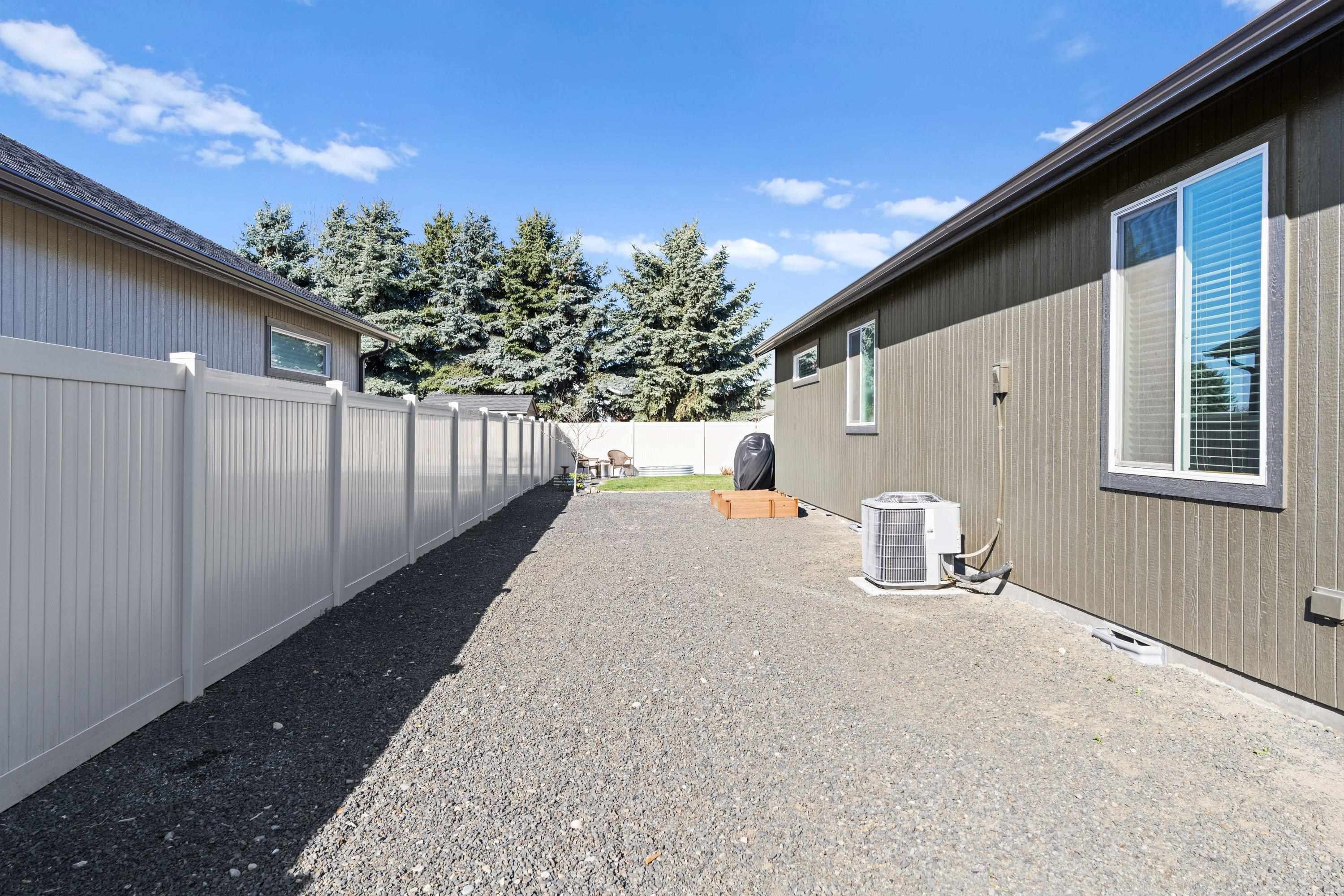 5415 North Calvin Road Spokane Valley, WA 99216 - Photo 10 of 48