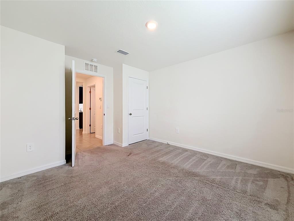 6698 Southeast 3rd Loop Ocala, FL 34472 - Photo 10 of 43