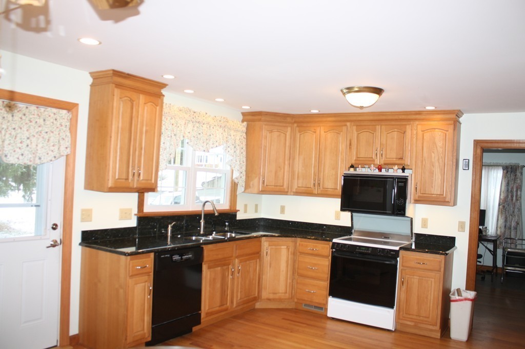 25 River Road Erving, MA 01344 - Photo 8 of 17 Gallery Image 8