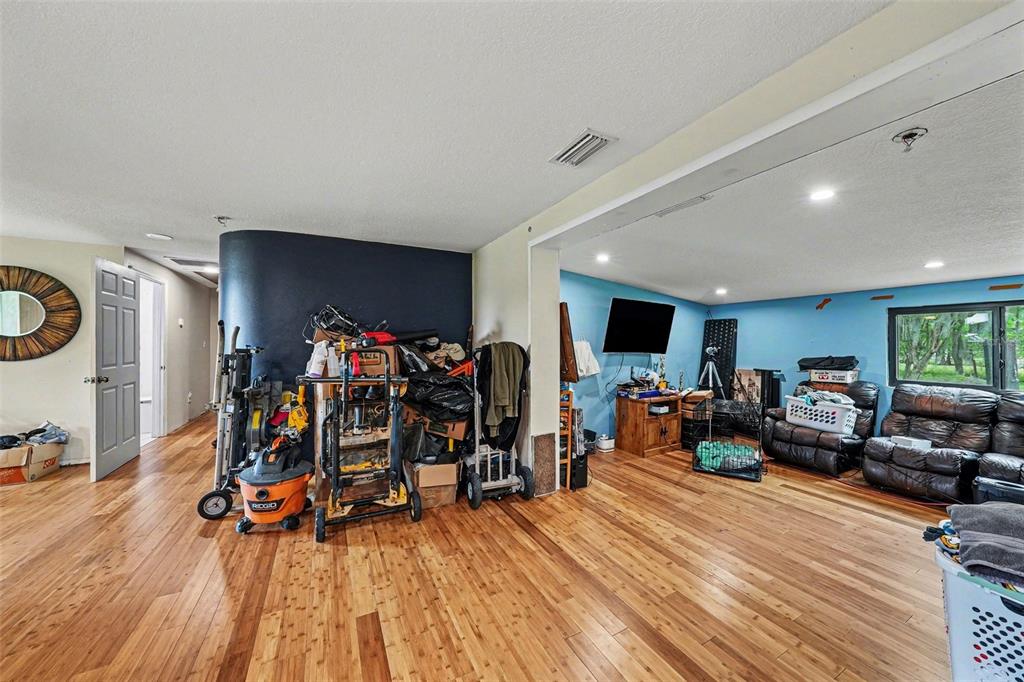 2602 Williams Road Plant City, FL 33565 - Photo 6 of 21 Gallery Image 6