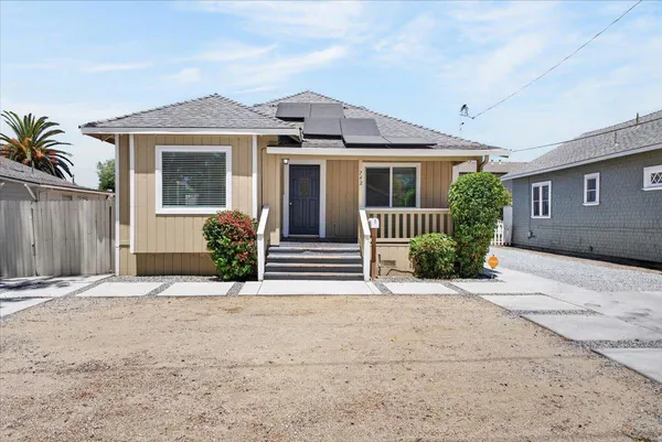 $589,000 | 742 4th Street, Hollister, CA 95023