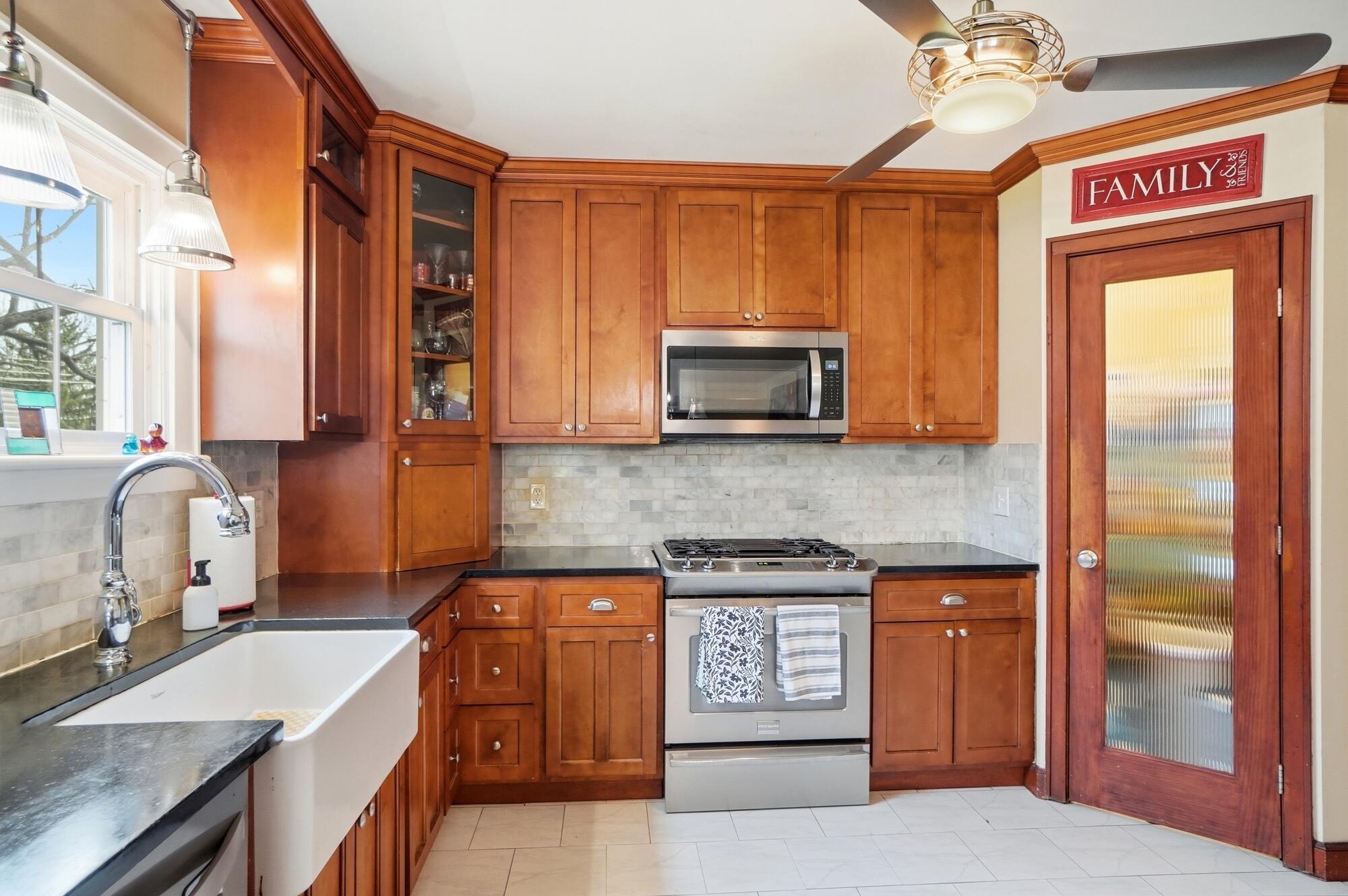 5011 Smothers Road Westerville, OH 43081 - Photo 21 of 81 Beautiful Kitchen!