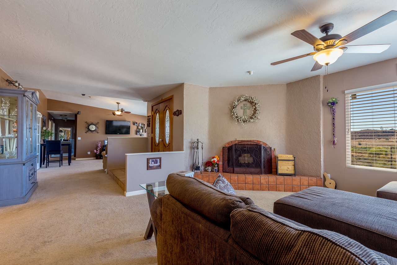 13702 Willow Road Lakeside, CA 92040 - Photo 11 of 24