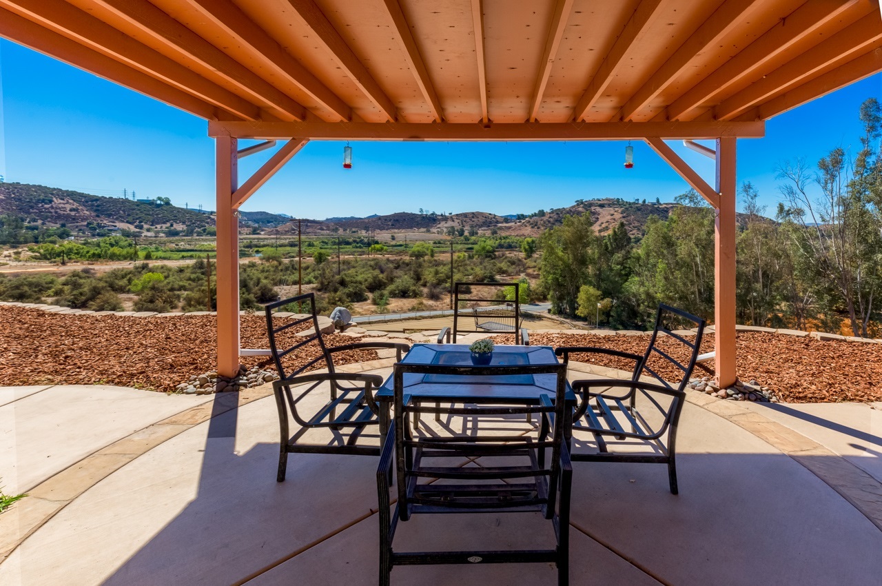 13702 Willow Road Lakeside, CA 92040 - Photo 4 of 24