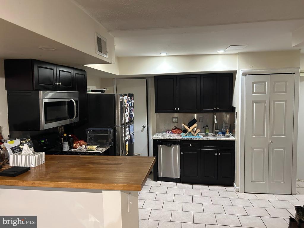 114 North 3rd Street, Unit 3 Philadelphia, PA 19106 - Photo 2 of 6