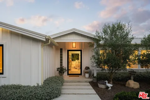 $7,298,000 | 1071 East Mountain Drive, Santa Barbara, CA 93108