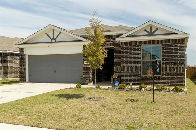 $1,850 | 1938 Madison Drive, Seagoville, TX 75159