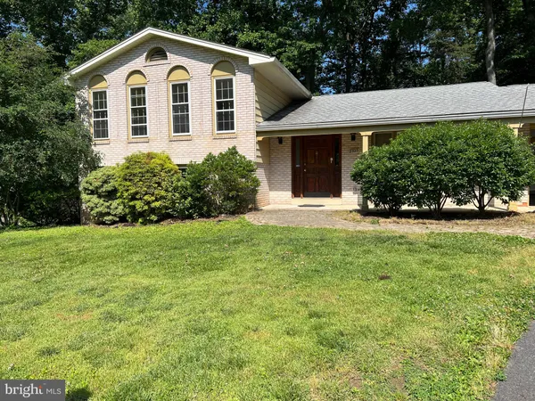 $4,000 | 8523 Tysons Court, Vienna, VA 22182