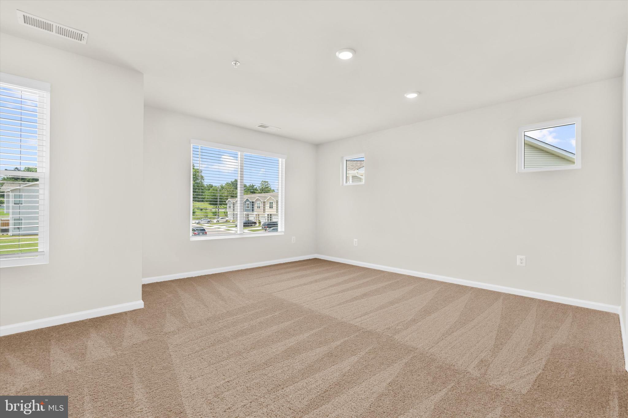 8135 Bartholomew Court Baltimore, MD 21206 - Photo 31 of 46 an empty room with windows