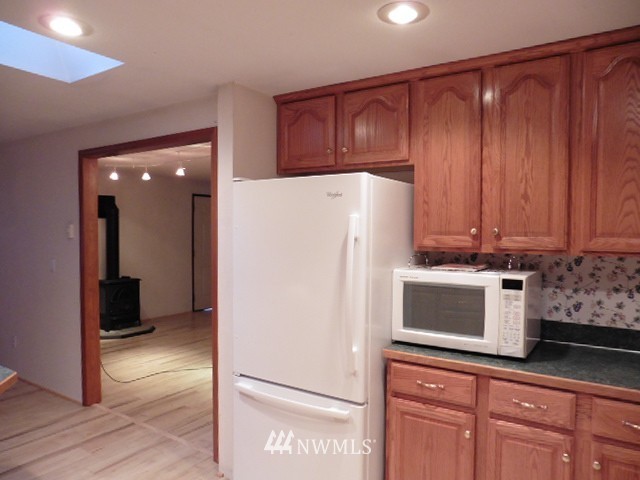 7121 191st Avenue Southwest Rochester, WA 98579 - Photo 3 of 20