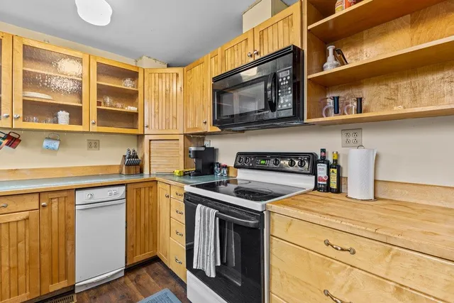 $815,000 | 266 Highway 15, Jericho, VT 05465