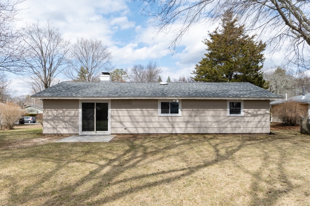 30 Ridgefield Drive Framingham, MA 01701 - Photo 4 of 42