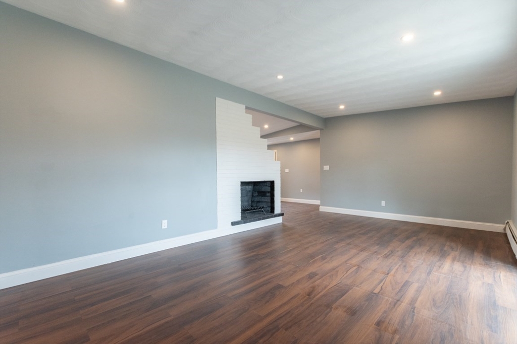 30 Ridgefield Drive Framingham, MA 01701 - Photo 9 of 42