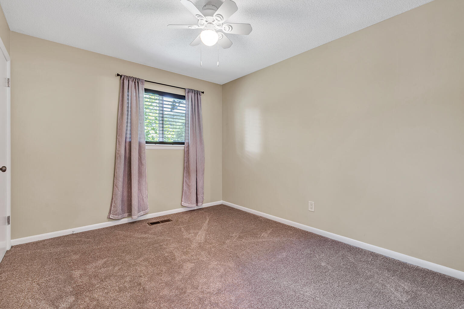 3770 Prospect Church Road Ooltewah, TN 37363 - Photo 14 of 27 DSC06503