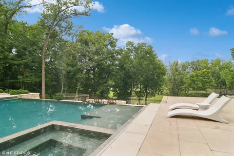 $4,700,000 | 13 Goose Lake Drive, Barrington Hills, IL 60010