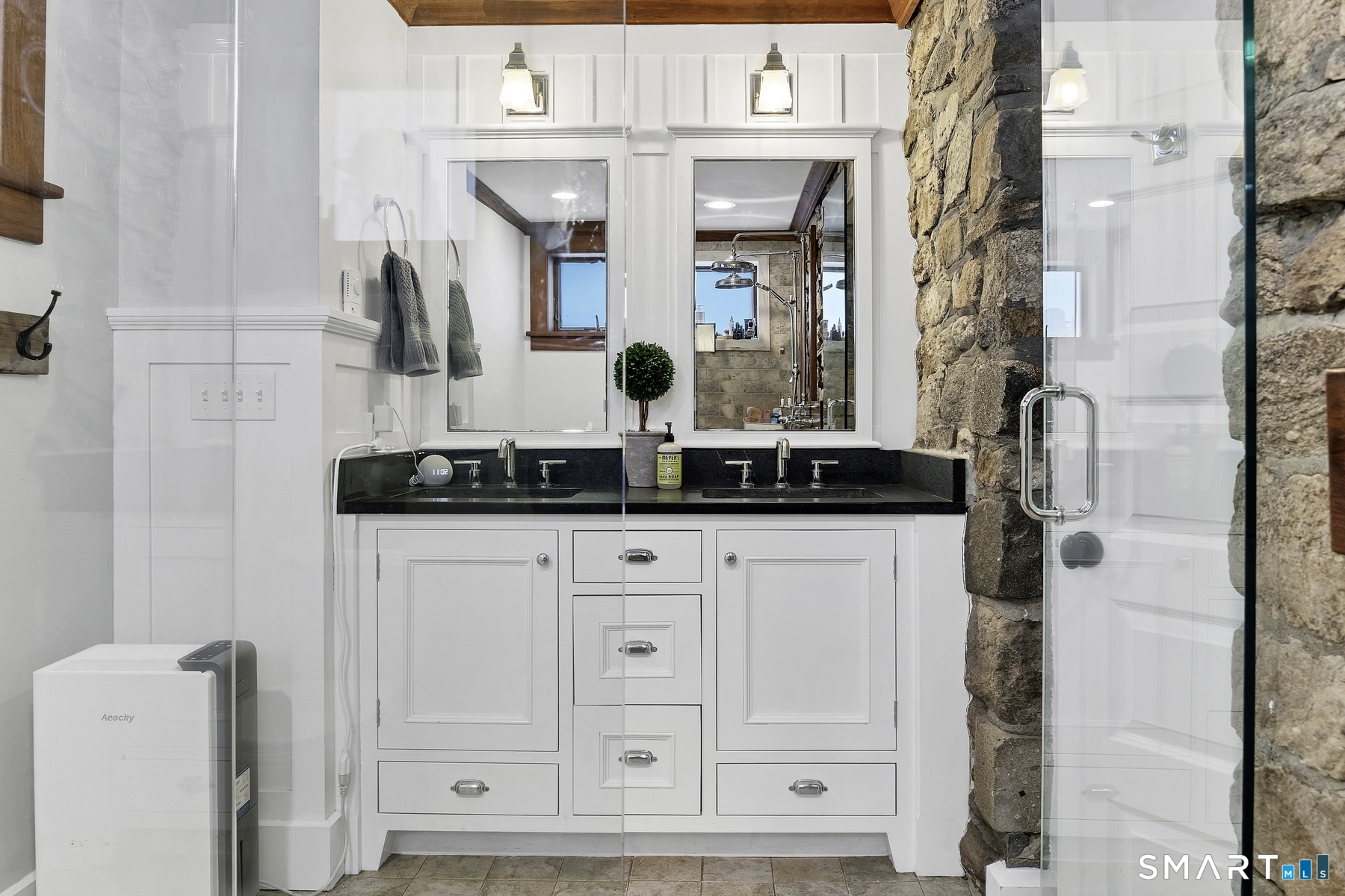 40 Rice Lane Beacon Falls, CT 06403 - Photo 16 of 40