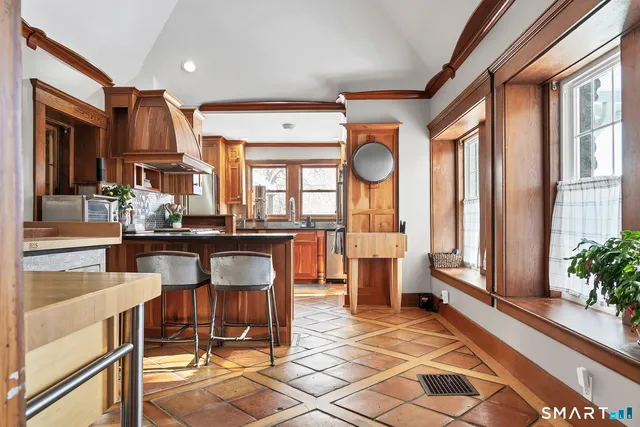 $599,900 | 40 Rice Lane, Beacon Falls, CT 06403