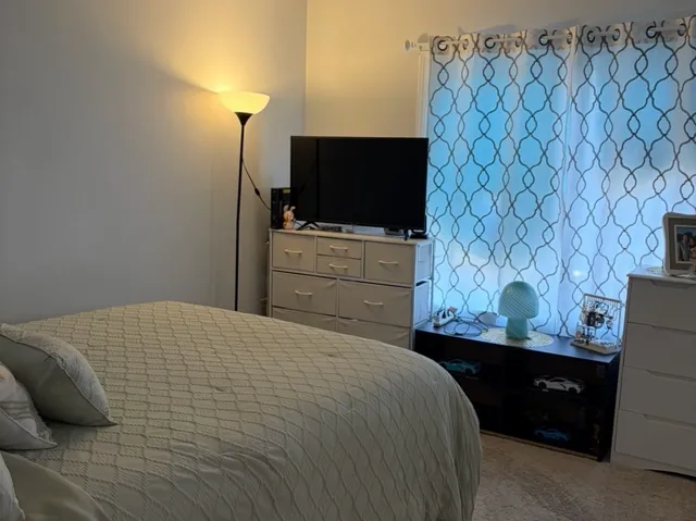 $210,000 | 614 Tralee Court, Unit 2D, Schaumburg, IL 60193