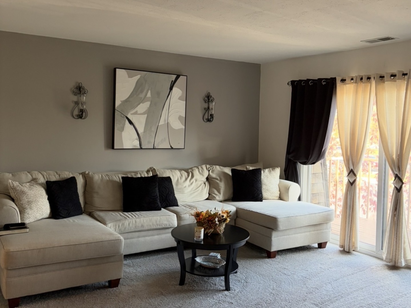 614 Tralee Court, Unit 2D Schaumburg, IL 60193 - Photo 2 of 17