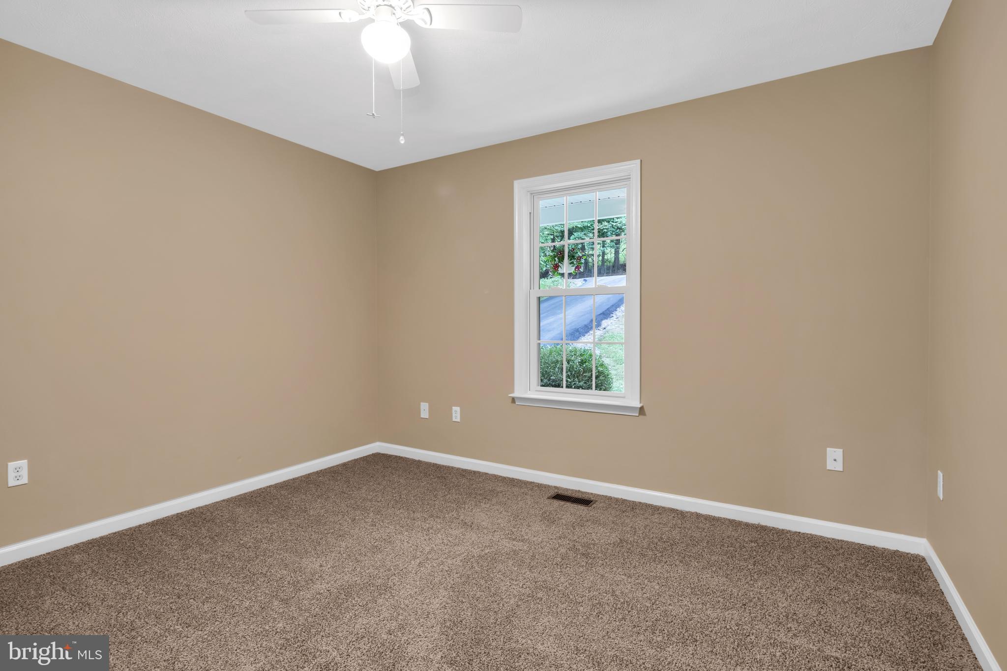 2196 High Top Road Linden, VA 22642 - Photo 18 of 33 Bedroom 3
