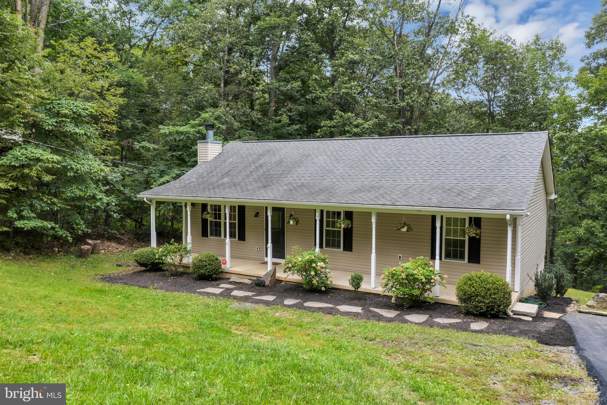 2196 High Top Road Linden, VA 22642 - Photo 3 of 33
